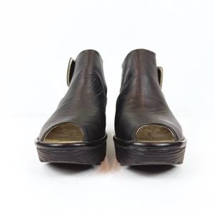 fly london yone sandals